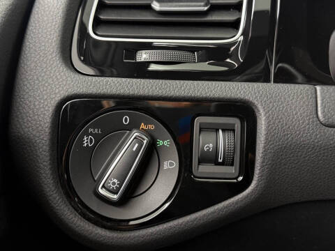 2019 Volkswagen Golf GTI SE