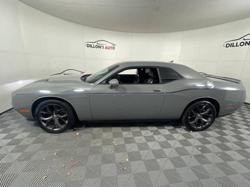 2017 Dodge Challenger SXT