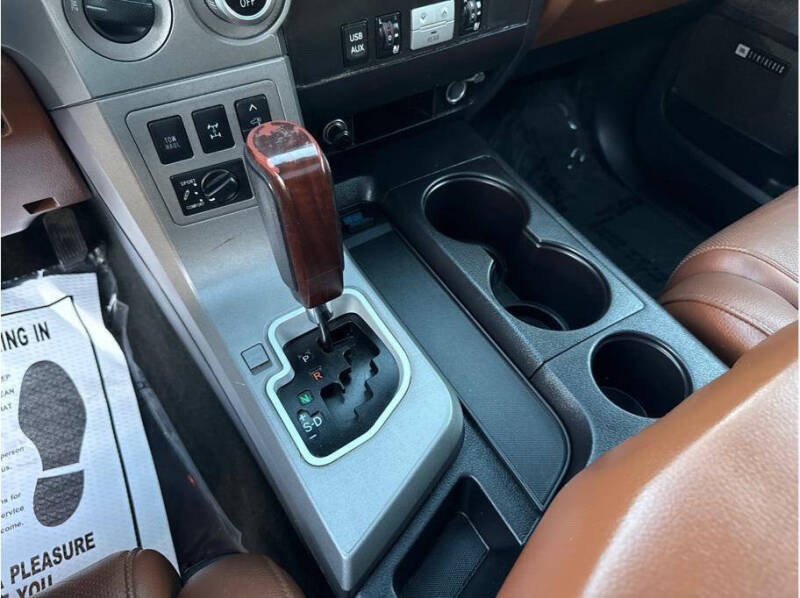 2016 Toyota Sequoia Platinum