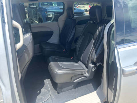2024 Chrysler Pacifica Touring L