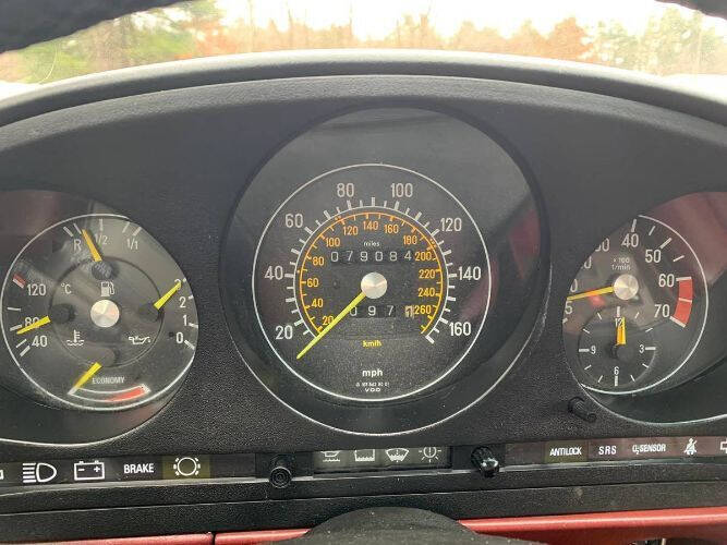 1986 Mercedes-Benz 560-Class 560 SL