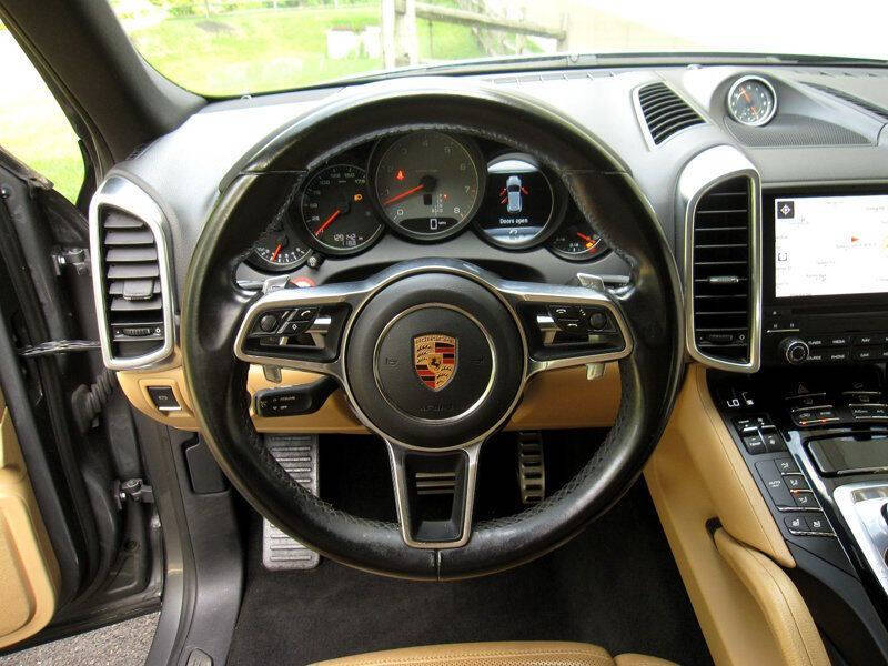 2018 Porsche Cayenne S