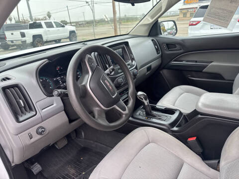 2022 GMC Canyon Elevation Standard