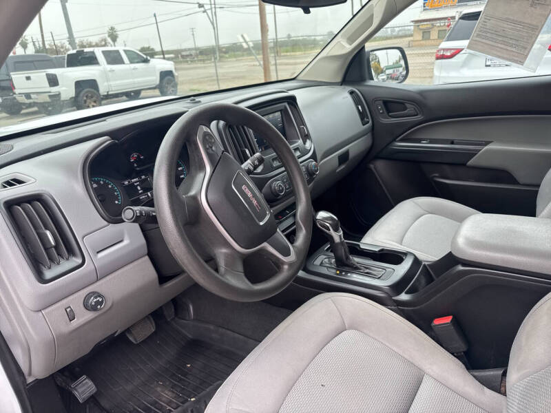 2022 GMC Canyon Elevation Standard