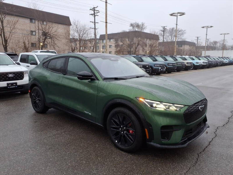 2025 Ford Mustang Mach-E Premium