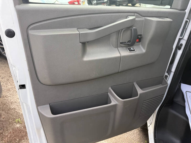 2020 Chevrolet Express 2500