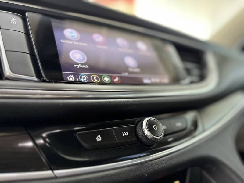 2021 Buick Enclave Essence