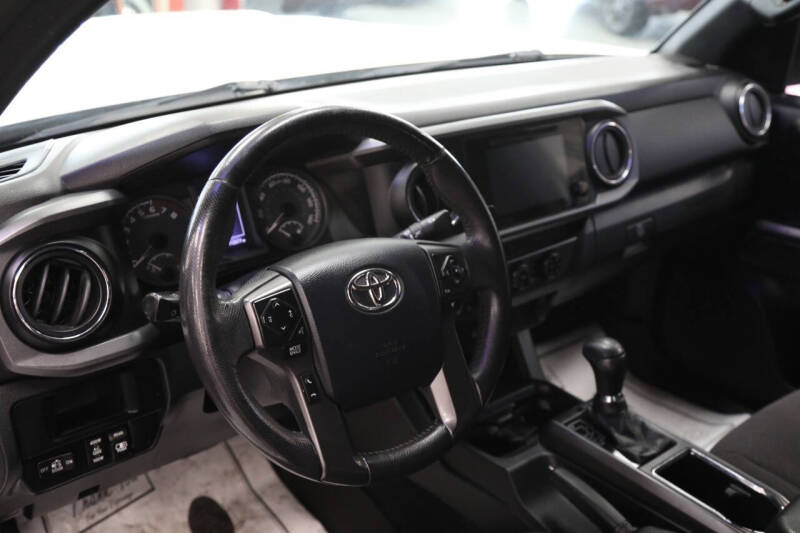 2017 Toyota Tacoma TRD Sport