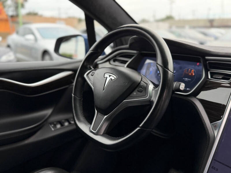 2016 Tesla Model X 75D