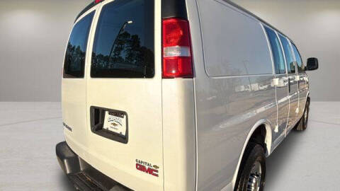 2023 GMC Savana 2500