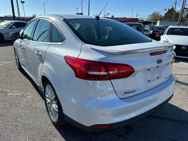 2017 Ford Focus Titanium
