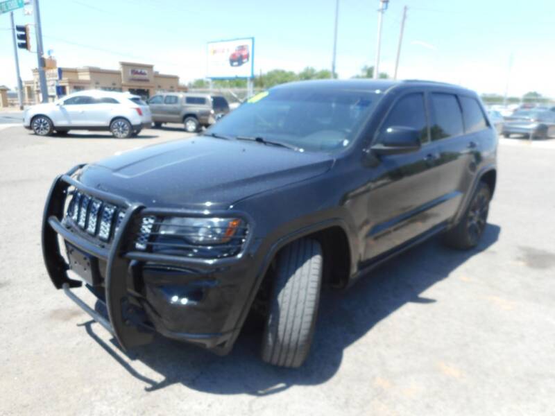2018 Jeep Grand Cherokee for sale at AUGE'S SALES AND SERVICE in Belen NM