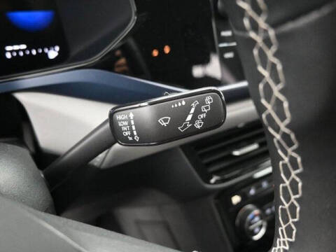 2024 Volkswagen Taos SE 4Motion