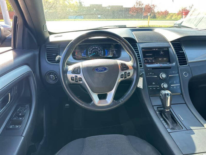 2013 Ford Taurus SEL