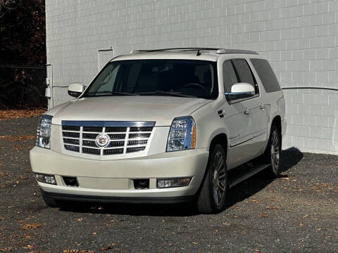 2011 Cadillac Escalade ESV Premium