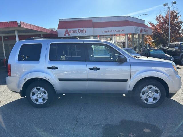 2015 Honda Pilot LX photo 4