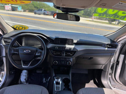 2020 Ford Escape S