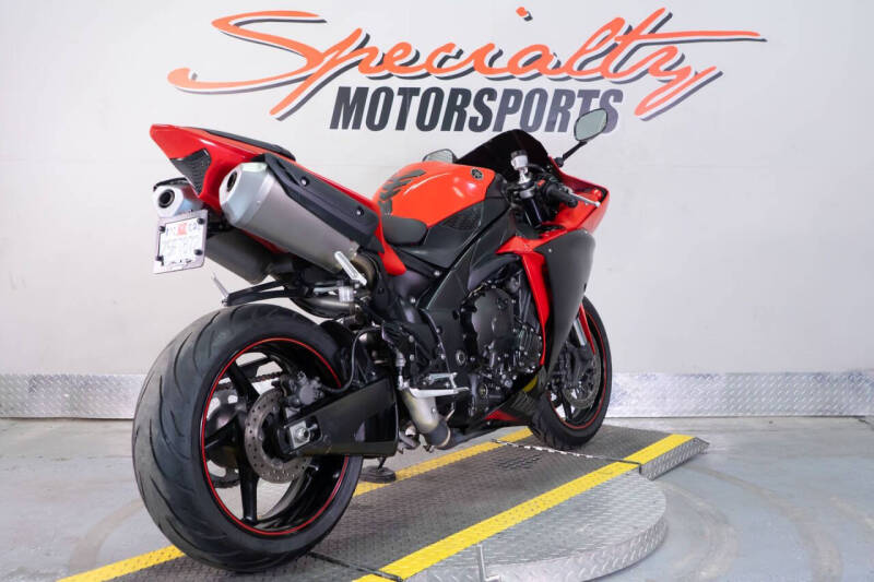 2013 Yamaha YZF-R1