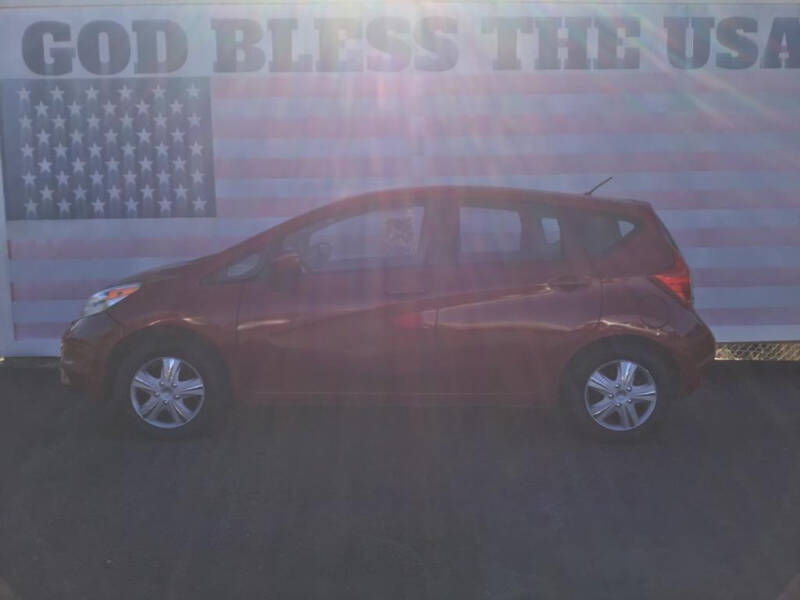 2015 Nissan Versa Note SV's photo