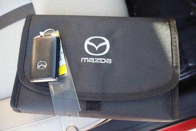 2025 Mazda CX-70 Plug-in Hybrid Premium