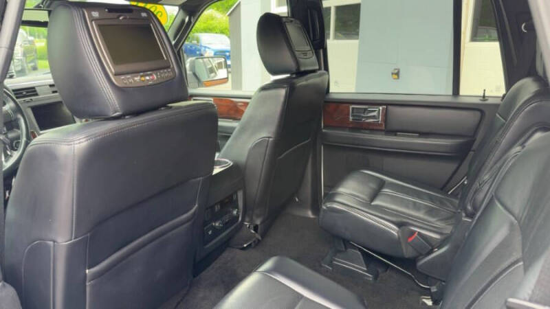2017 Lincoln Navigator Select