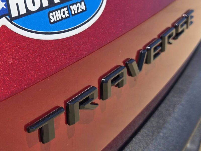 2024 Chevrolet Traverse LT