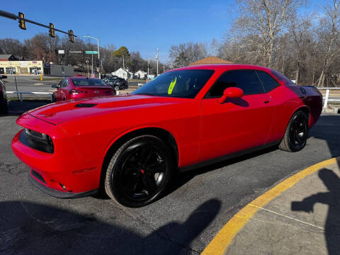 2016 Dodge Challenger SXT Plus