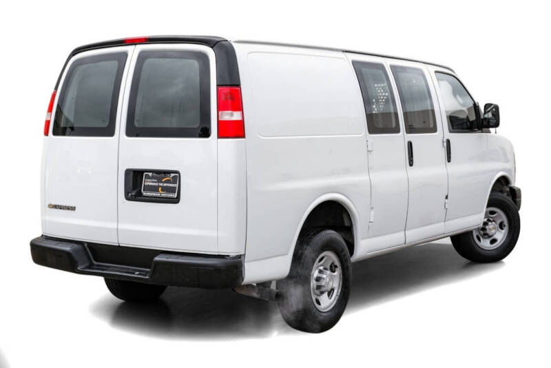 2021 Chevrolet Express 2500