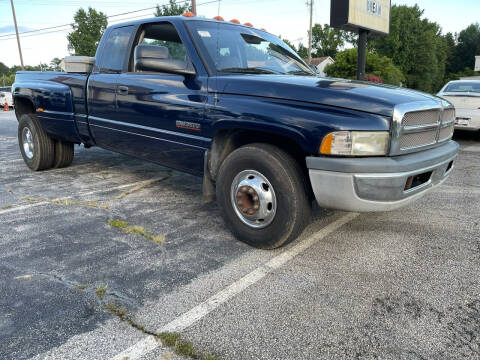 2001 Dodge Ram Pickup 3500 for sale at United Luxury Motors in Stone Mountain GA