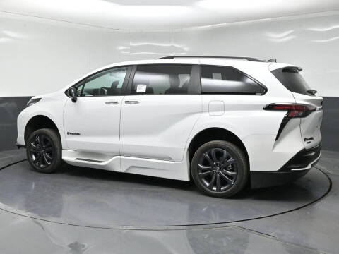 2026 Toyota Sienna XSE 7-Passenger