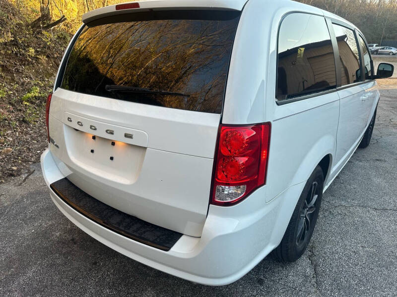 2019 Dodge Grand Caravan SE Plus photo 19