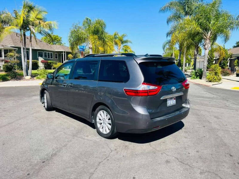 2017 Toyota Sienna