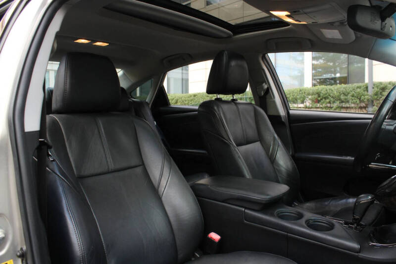 2013 Toyota Avalon Hybrid XLE Touring