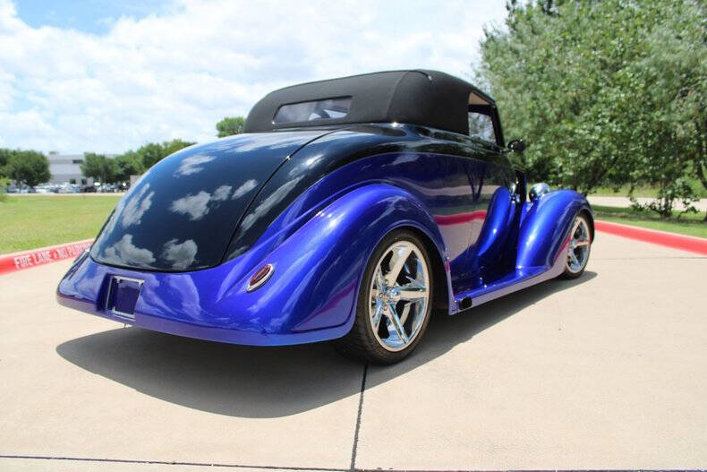1936 Plymouth Model P2