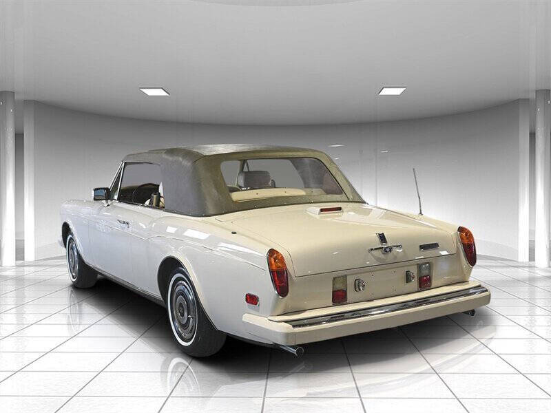1986 Rolls-Royce Corniche 22