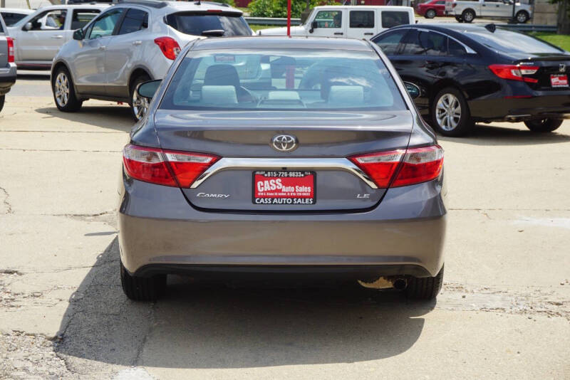 2016 Toyota Camry LE