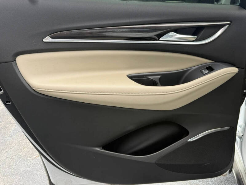 2021 Buick Enclave Essence