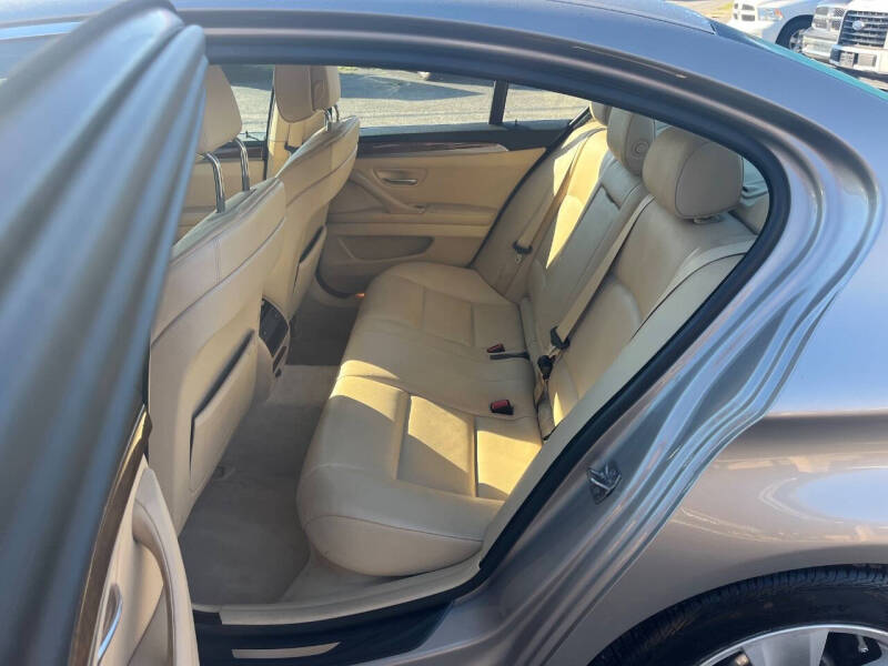 2013 BMW 5 Series 528i xDrive