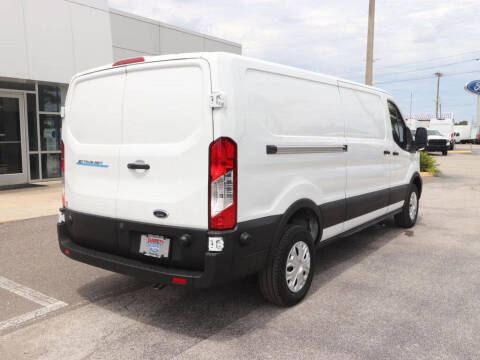 2023 Ford E-Transit