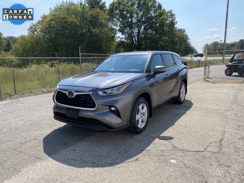 2020 Toyota Highlander LE