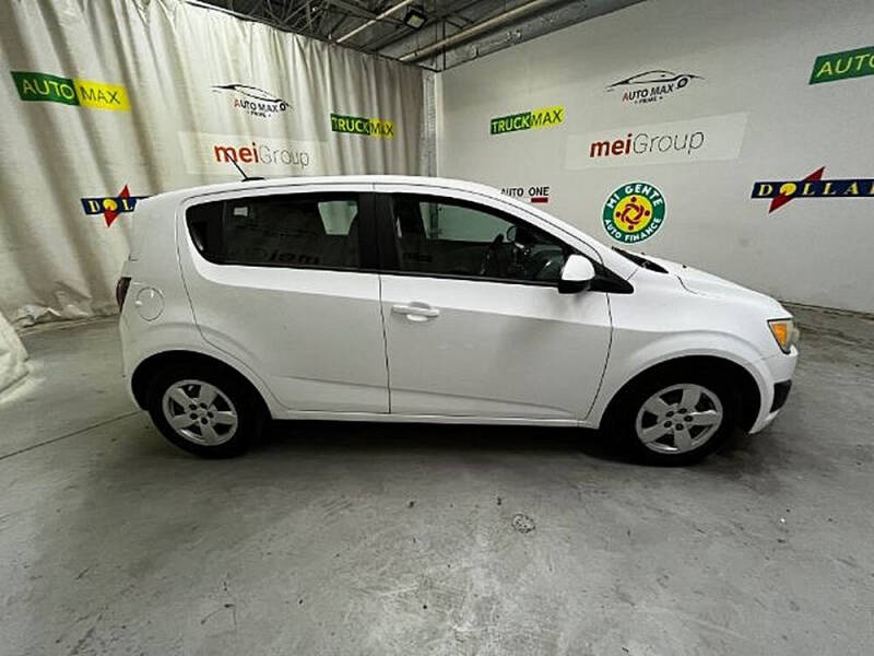 2016 Chevrolet Sonic LS Auto