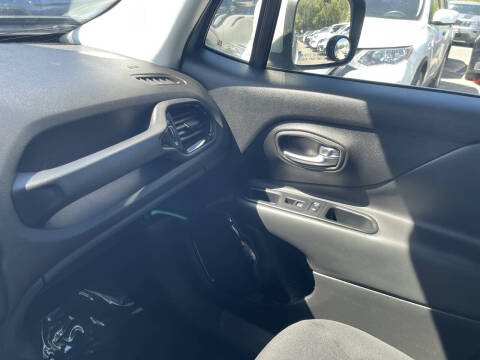 2017 Jeep Renegade Altitude