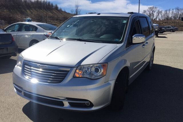 2011 Chrysler Town and Country Limited