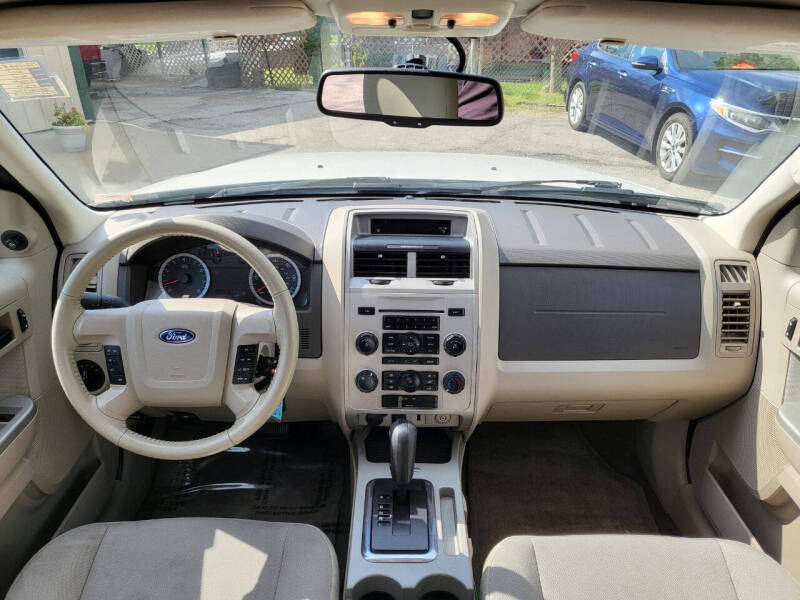 2011 Ford Escape XLT