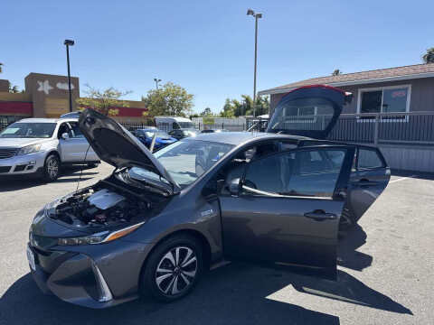 2017 Toyota Prius Prime Plus