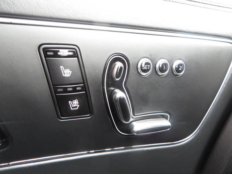 2016 Kia K900 Luxury V6