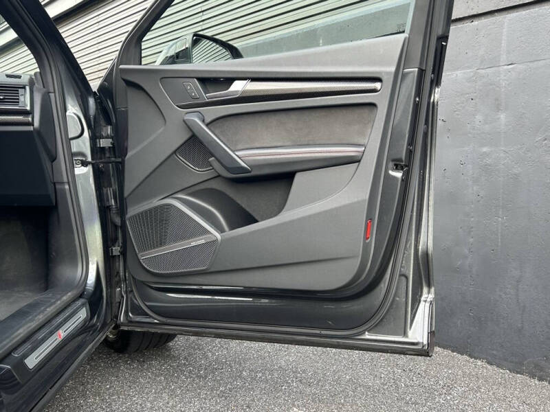 2023 Audi SQ5 Sportback 3.0T quattro Premium Plus