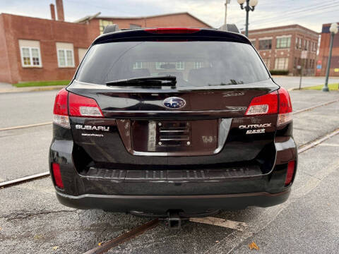 2010 Subaru Outback 2.5i Premium