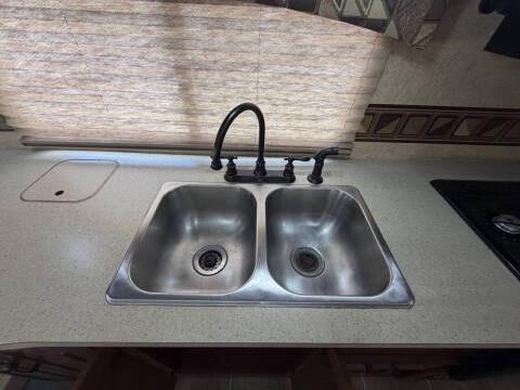 2012 Forest River SUNSEEKER 3010DS