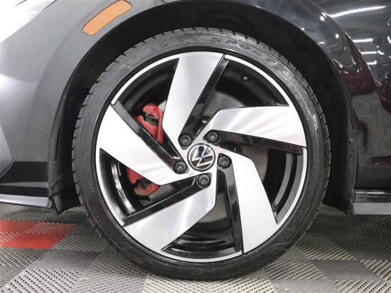 2024 Volkswagen Golf GTI S